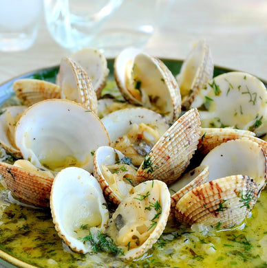 Clams in a White Wine and Garlic Sauce