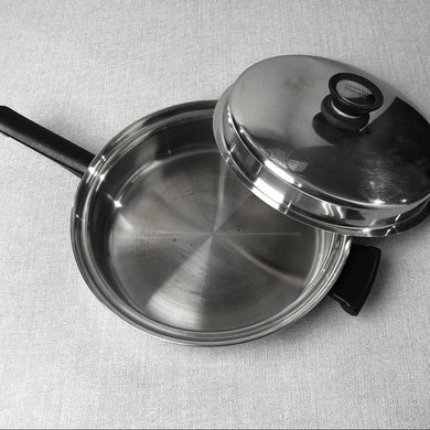 https://healthcraft.com/cdn/shop/products/amway-queen-multi-ply-large-saute-skillet-with-lid-inside_195x195@2x.jpg?v=1680643739