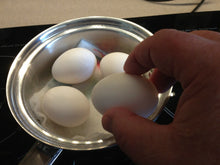 Load image into Gallery viewer, PERFECT SOFT-BOILED EGGS Induction Cooking - Chef Charles Knight